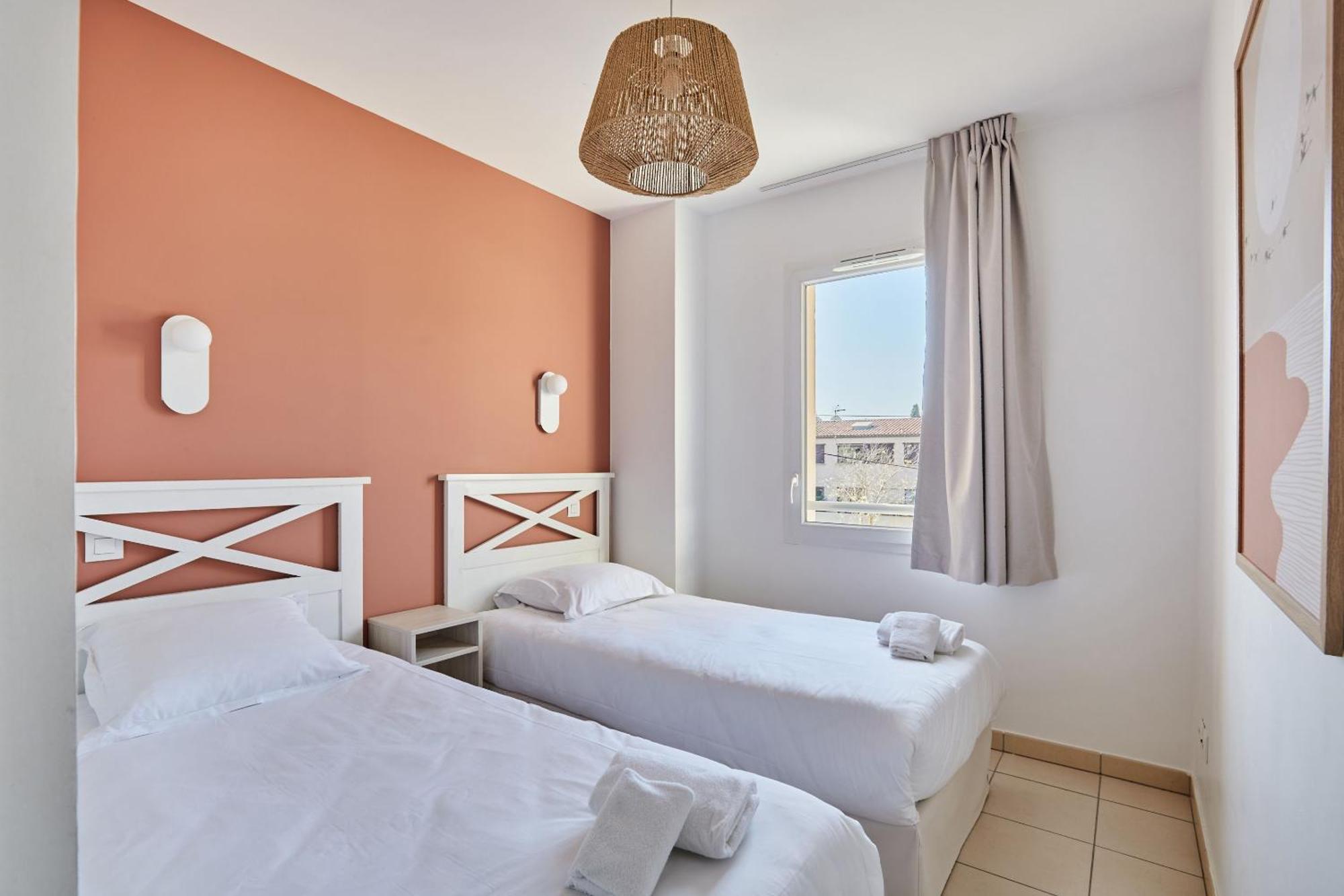 Residence Odalys Le Mas Des Flamants Aigues-Mortes Exterior foto